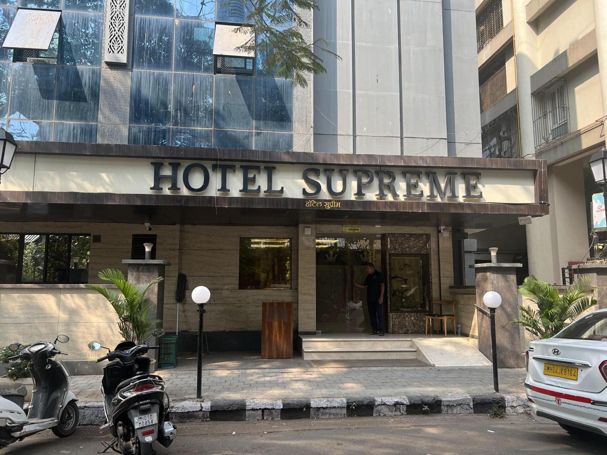 Hotel Supreme - Cuffe Parade Bombay Esterno foto